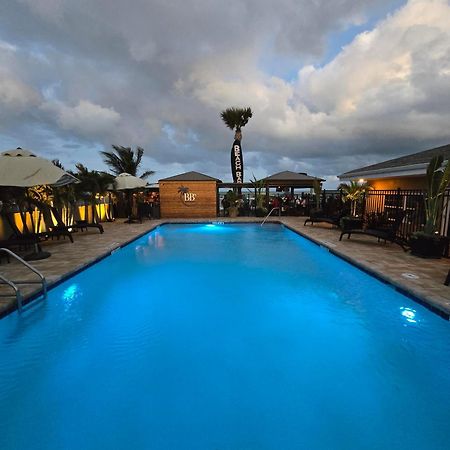 Bleu Beach Resort Indialantic Bagian luar foto