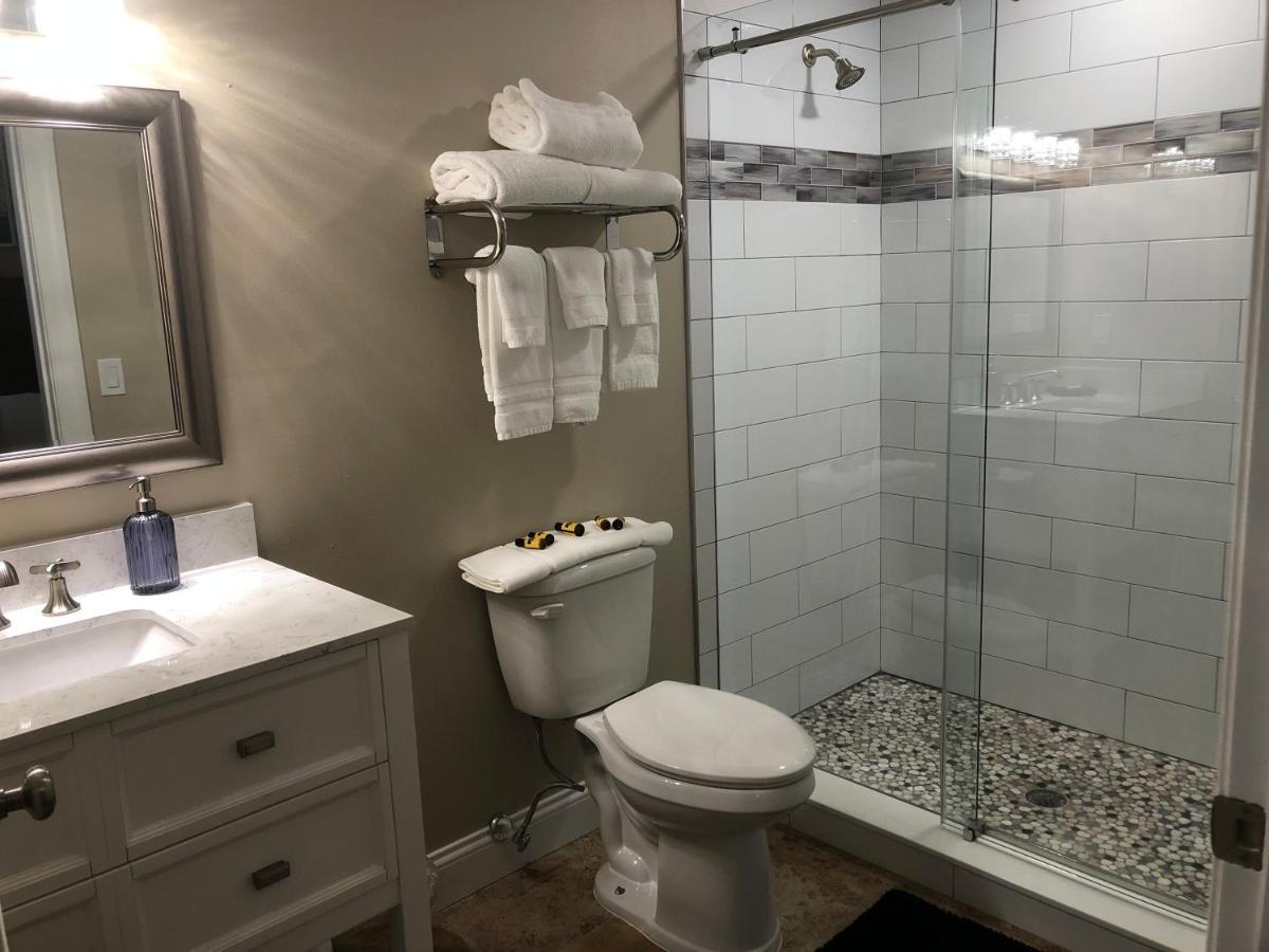 Bleu Beach Resort Indialantic Bagian luar foto