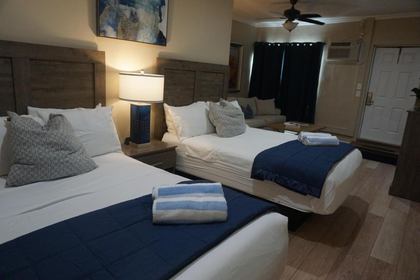 Bleu Beach Resort Indialantic Bagian luar foto