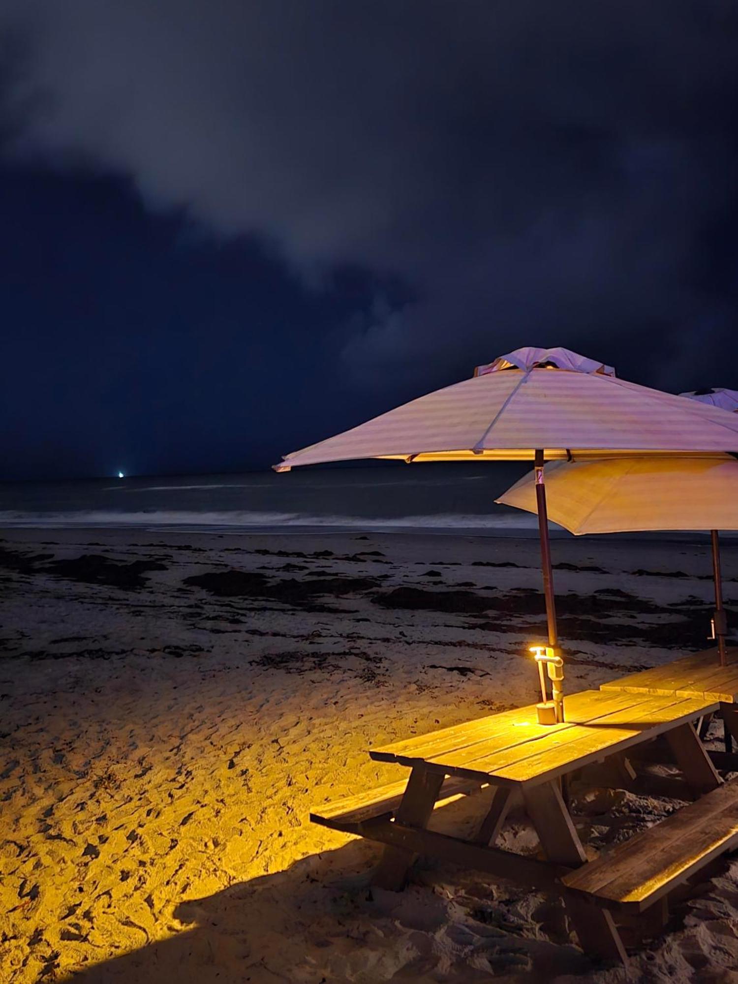 Bleu Beach Resort Indialantic Bagian luar foto