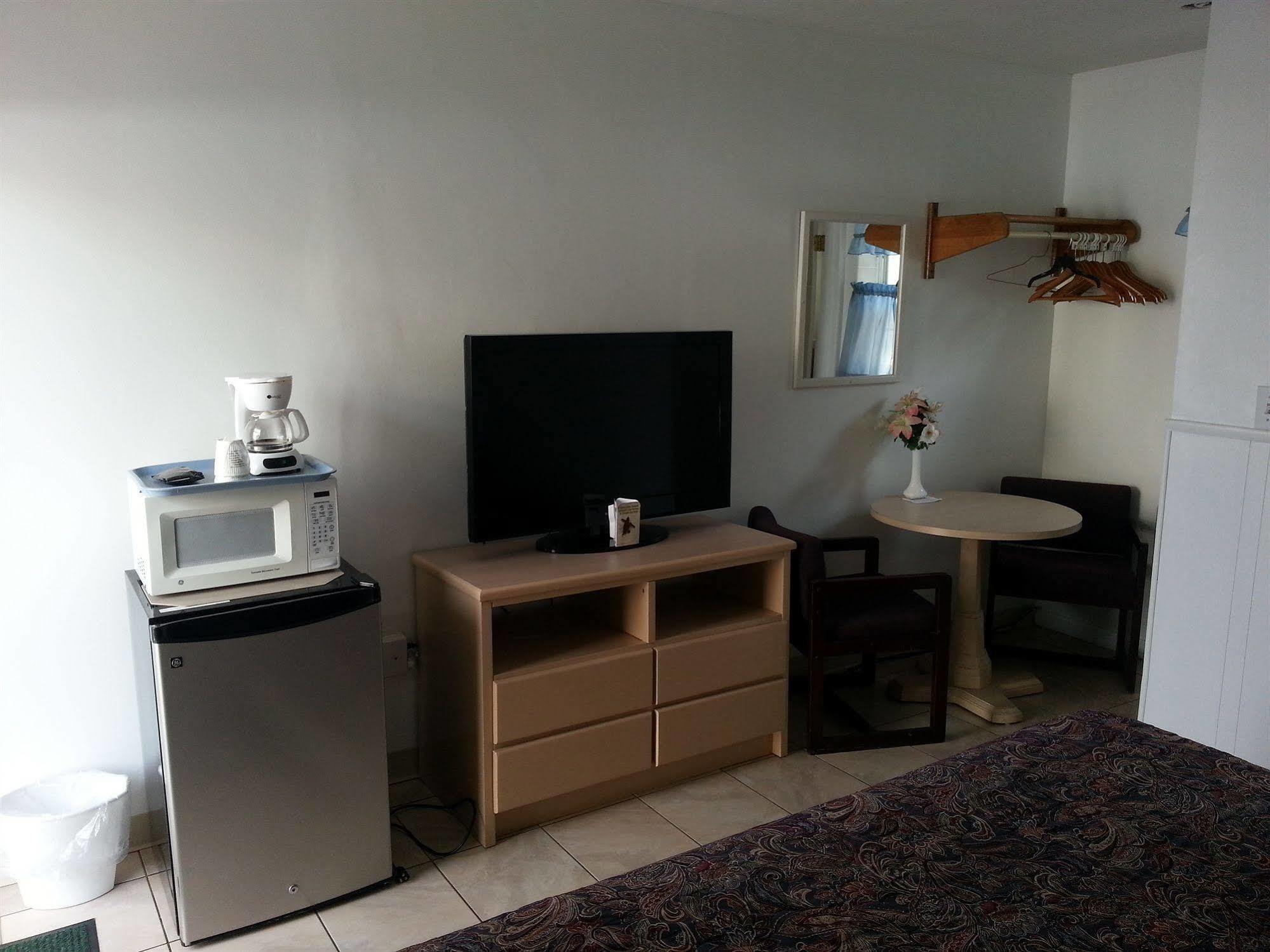 Bleu Beach Resort Indialantic Bagian luar foto